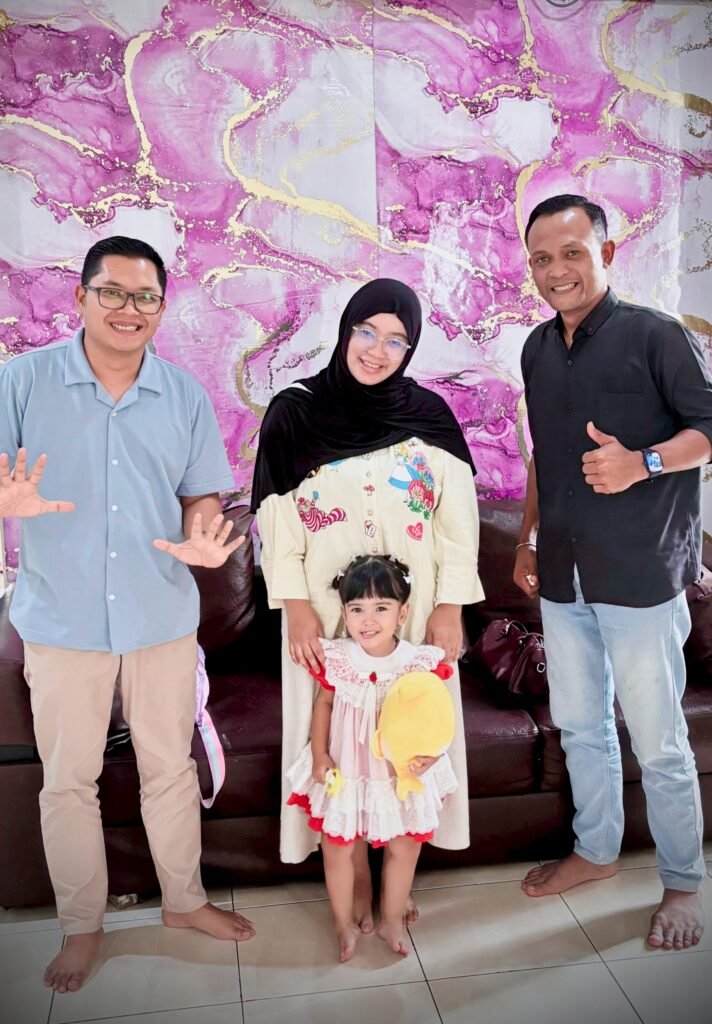 Terapi Anak Makan Harus Sambil Gadget